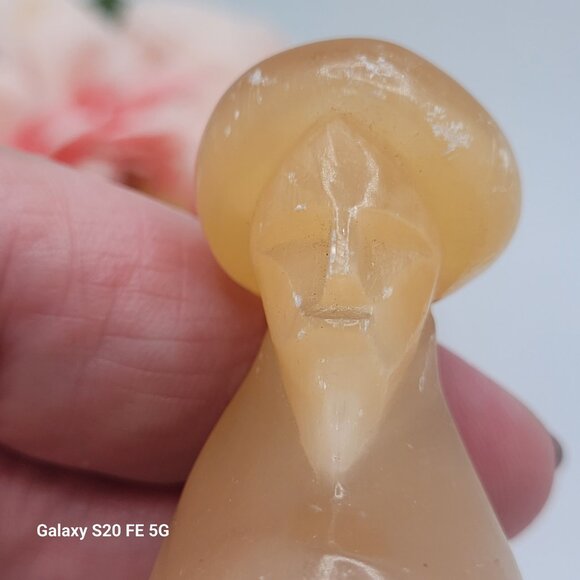 Vintage Russian Selenite Stone Carved Figurine Sitting Man Folk Art 2" - Picture 7 of 9